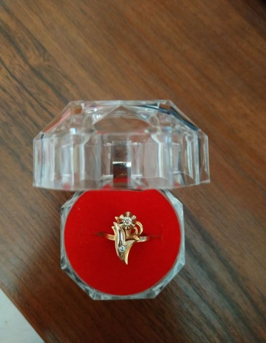 Золотые кольца 583 пробы.