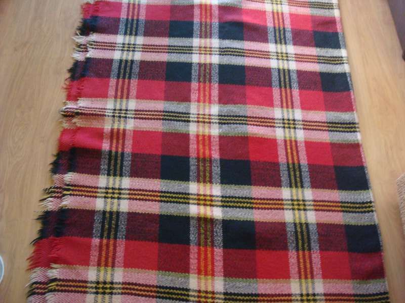 Вълнен китетик и родопско одеяло