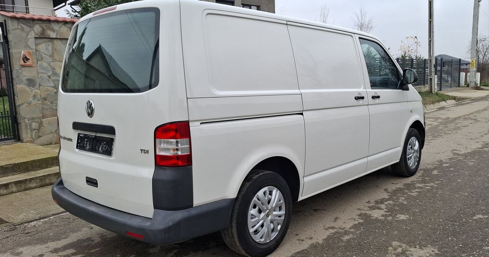 VW T5 Transporter 2013 Vivaro Trafic 2.0tdi euro5