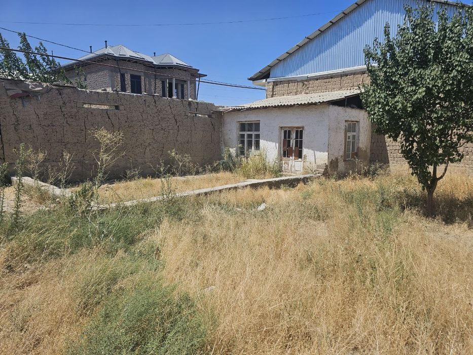 Продается участок 5 суток. Кадастр и все остальные документы имеются.