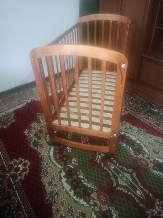 Манеж детский с матрасом