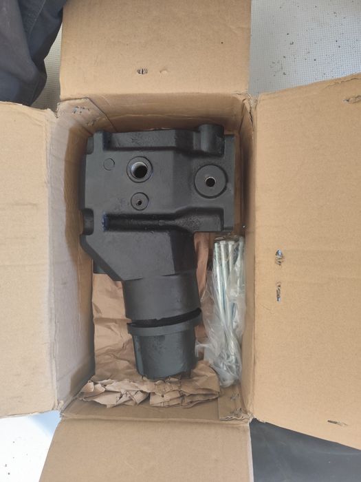 Manifolds /колектори Волво пента 5.0/5.7 чисто нови внос от САЩ.,