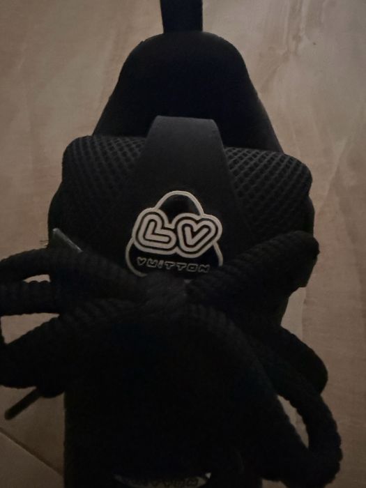 Louis Vuitton Skate Black & White – Sneakers