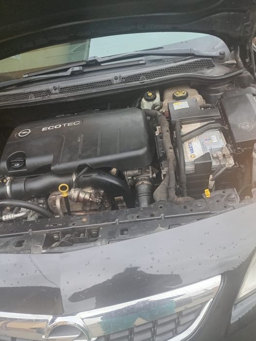 Vând opel  astra j