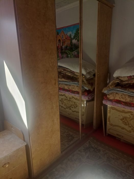 Спальный гарнитур