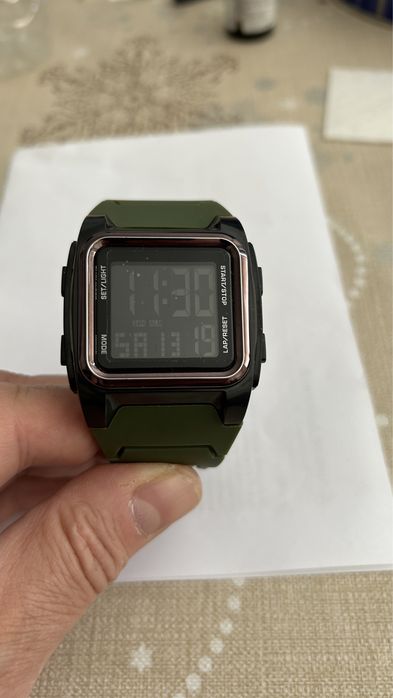 Цифров часовник LCD