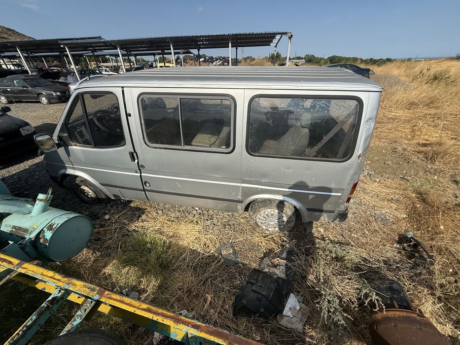 Форд транзит 2.0 бензин автомат 1994г  на части