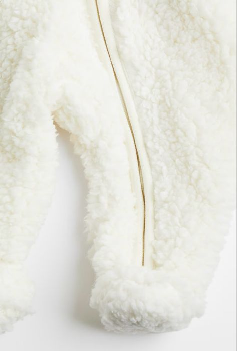 Бебешки мъхест гащеризон HM