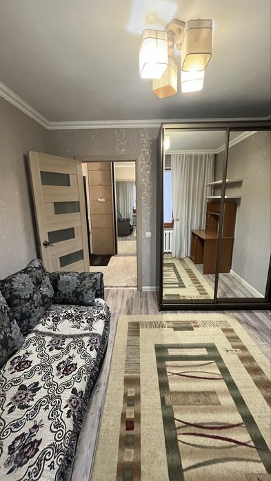 Продам 3 ком.кв на 8 микрорайоне