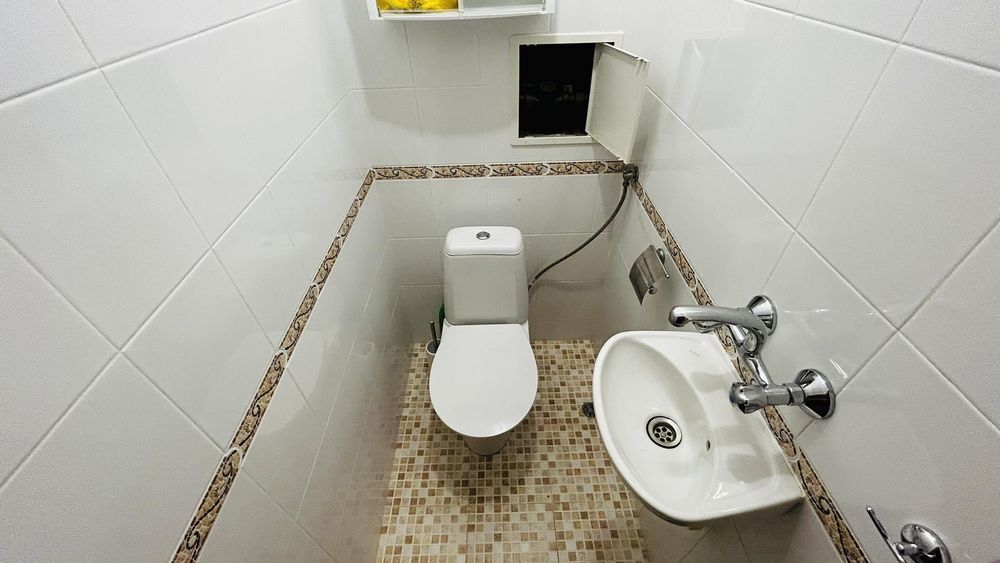 Дава се под наем Многостаен апартамент в Бургас, Лазур - 105 кв.м за 663 € - Снимка #8