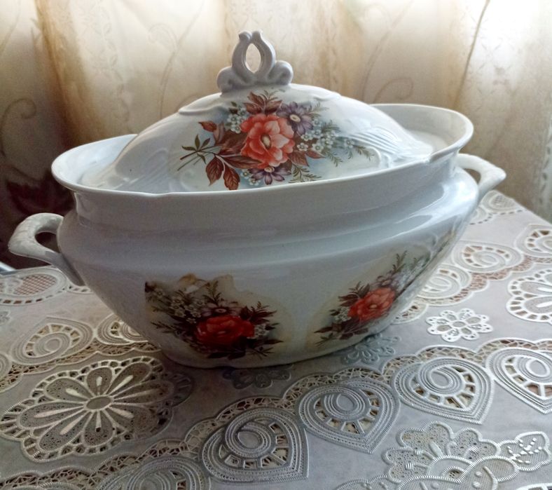 Продам сервиз, фарфор, супница для кухни, СССР, подарки.