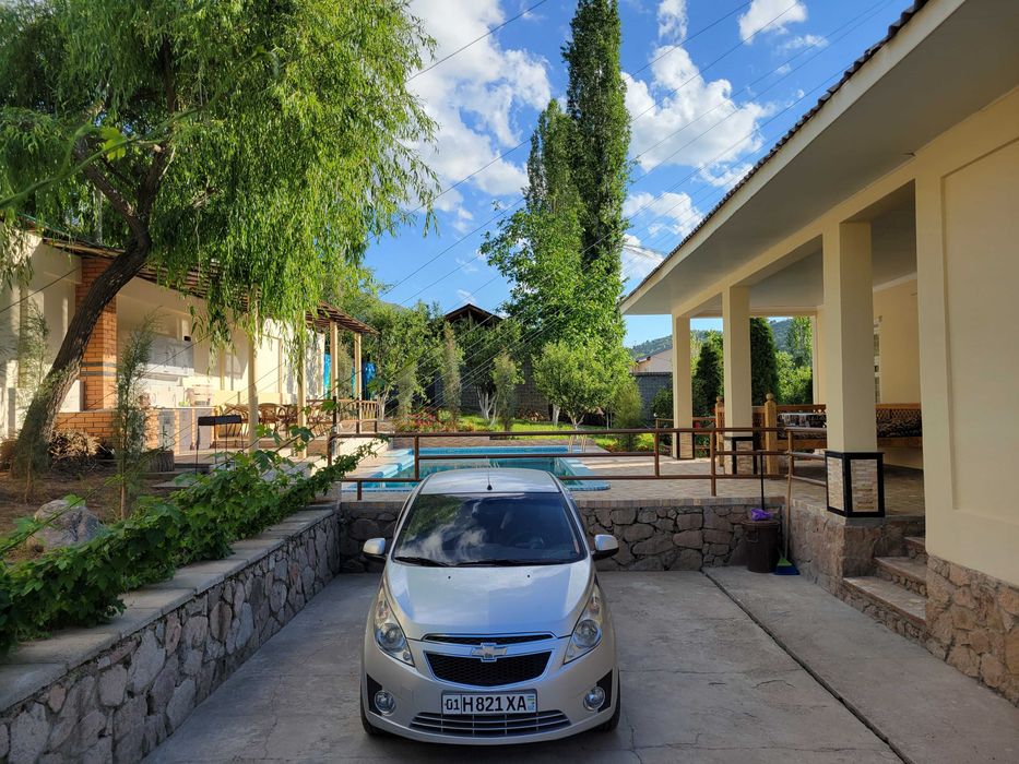 Продаю дачу в Чимгане (готовый бизнес)