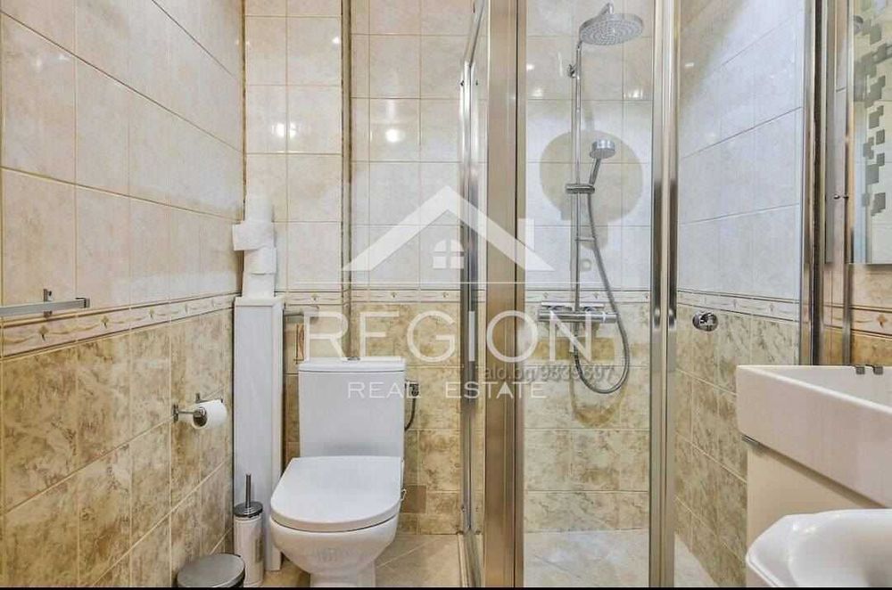 Дава се под наем Тристаен апартамент в Варна, Бриз - 76 кв.м за 700 € - Снимка #9