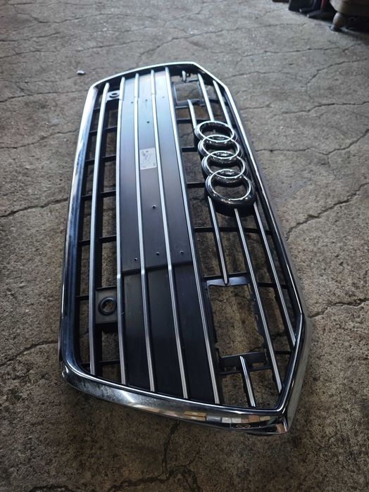 Решетка предна броня Audi A6 C8 4K 2020 Н100