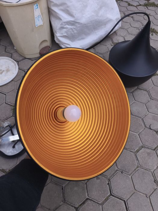 Продам люстры дизайнерские