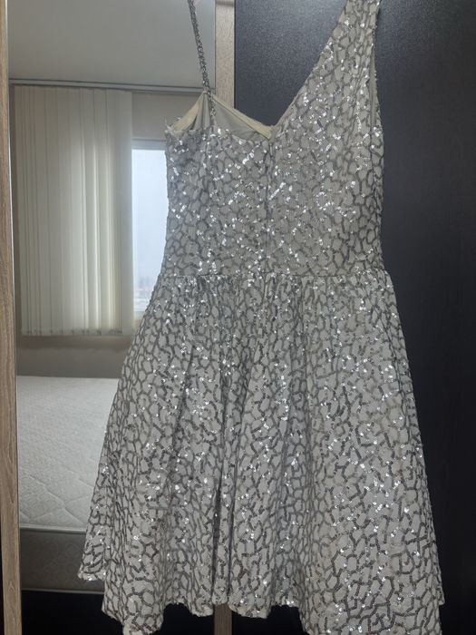 Официална рокля, размер М