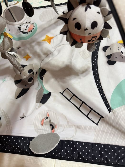 TINY LOVE Активна гимнастика BLACK&WHITE