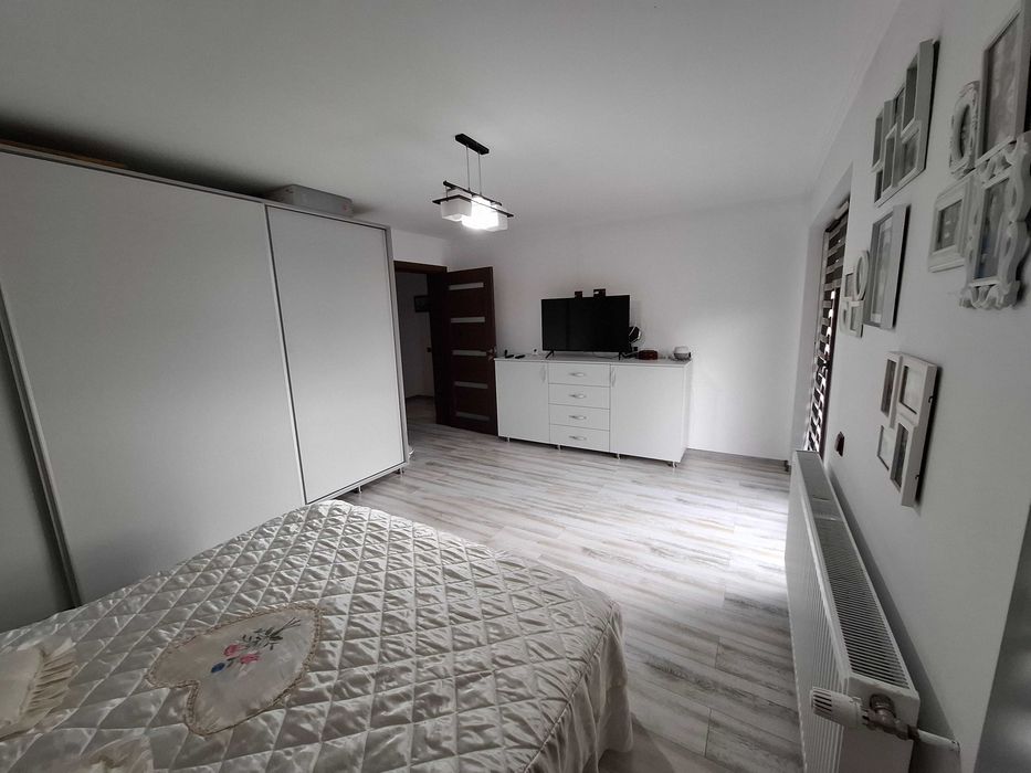 Vand casa noua zona linistita Simeria