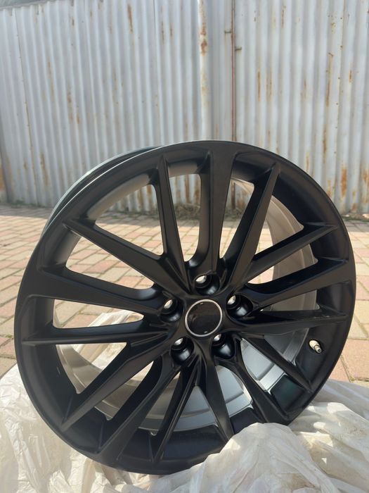 Продам диск с резиной 245/40/19