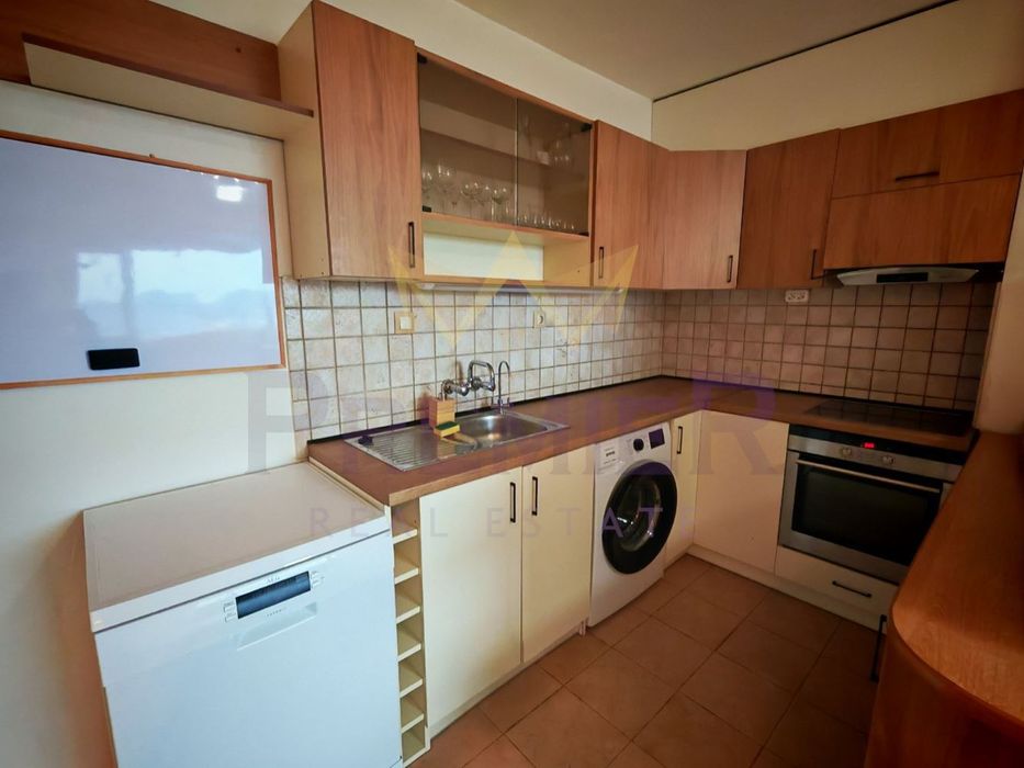 Продава се Тристаен апартамент в Варна, Операта - 100 кв.м за 1071 €/кв.м - Снимка #2