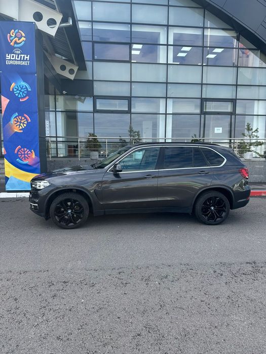 Vând BMW X5 f15 xdrive 4x4