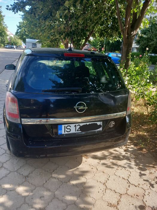 Opel Astra H  1.7 d 2010