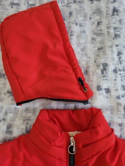 Продам куртку новую!