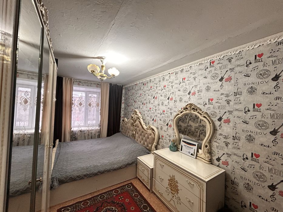 Спальный гарнитур