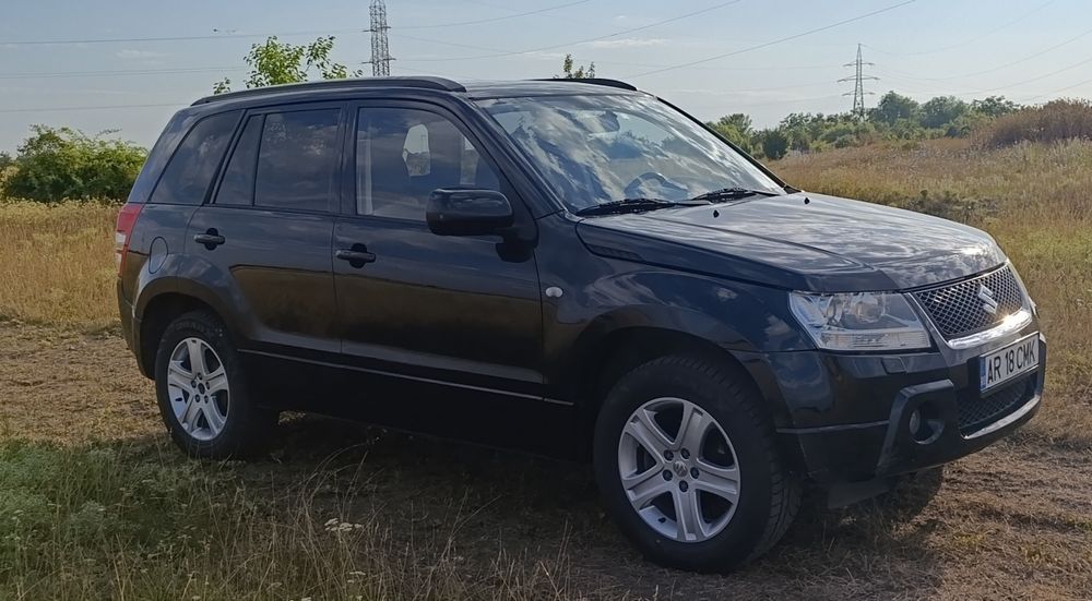 Vând Suzuki Grand Vitara