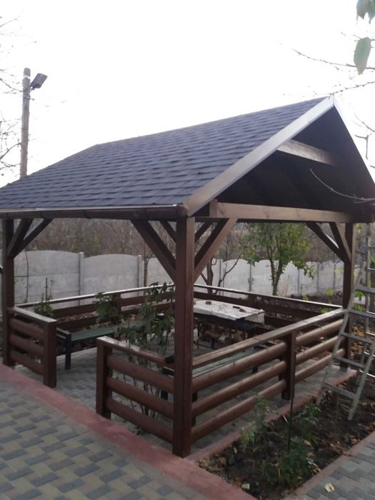 Terase, Foisoare, Cabana stil A-Frame si Case din structura de lemn