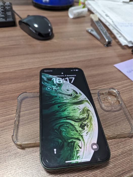 Продам айфон 13 в хорошем состоянии