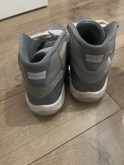 adidasi jordan 11 cool grey size 44