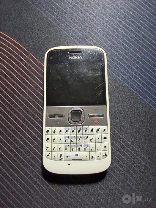 Nokia E5-00 — на запчасти / под восстановление