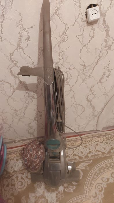 Кирби полесось почти новая