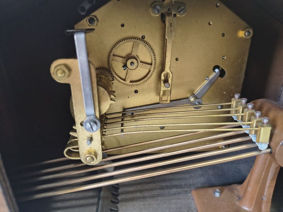 Ceas șemineu westminster