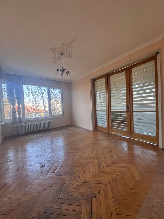 Продавам 2стаен Илинден, гр.София