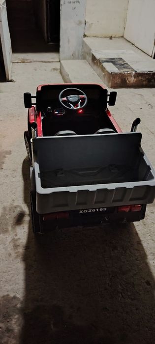 Аккумуляторли янги детский машина сотилади срочно