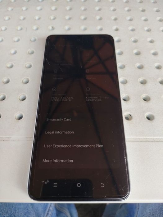Vând Tecno Spark 20 - 256GB / 8GB RAM - Merge brici, rupe tot!