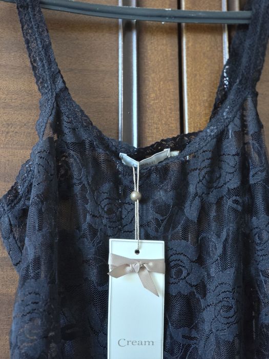 Стилно ,дамско ,дантелено бельо