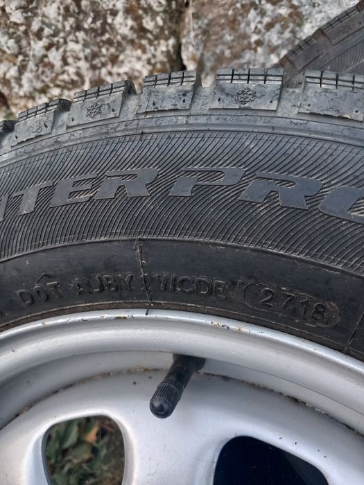 Джанти с гуми зимни 4х100 185/65 R14 Фолксваген Опел Volkswagen Opel