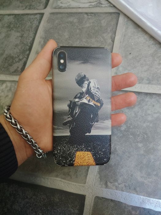 IPhone X srochini