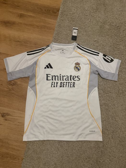 Tricou real madrid