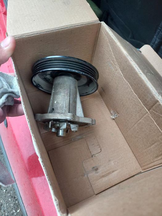 Помпа для авто спарк