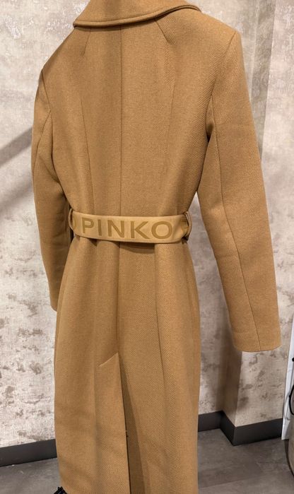 Елегантно вълнено палто Pinko размер S