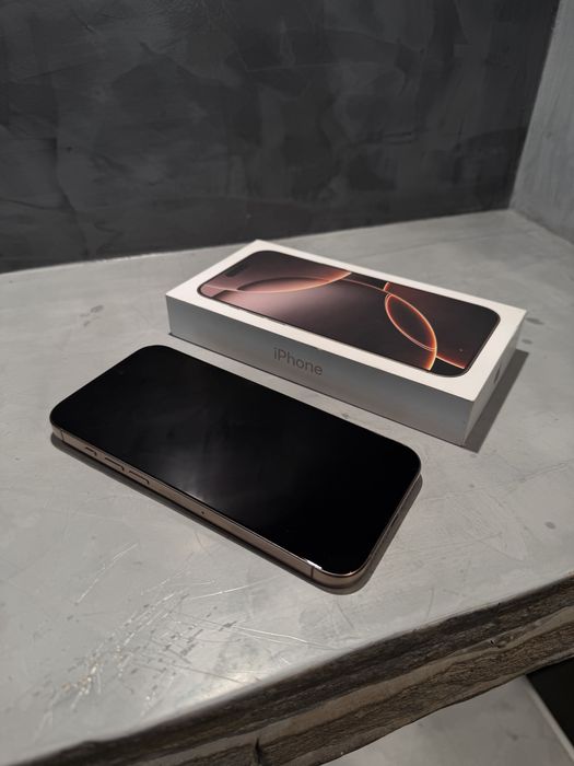 КАТО ЧИСТО НОВ Iphone 16 Pro Max, 92% батерия
