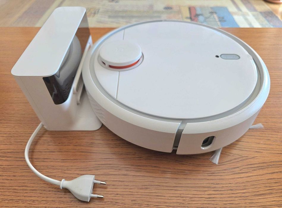 Robot aspirare Xiaomi MiVacuum,50 W,5200mAh ca nou, App + consumabile