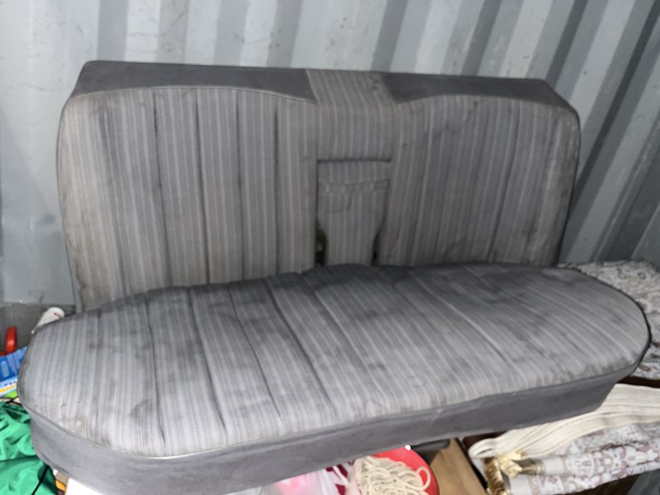 Продам сиденья на W124