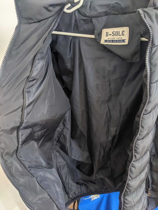 Черно зимно яке.