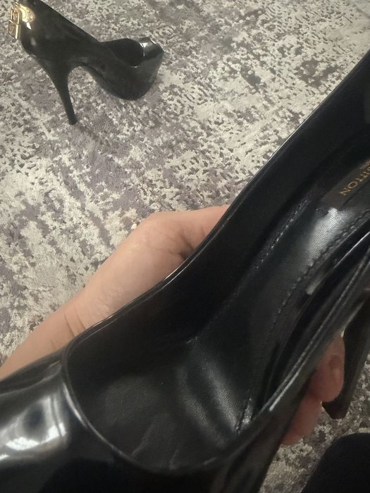 Pantofi Louis Vuitton originali nr 39