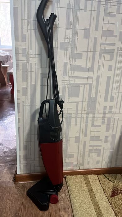 Продам компактный пылисос